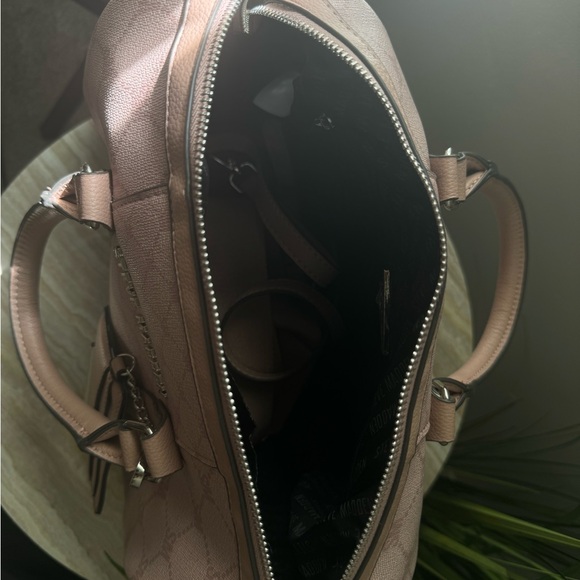 Purses - Picture 11 of 11